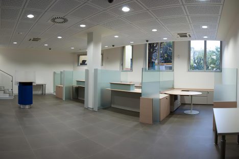 retail, uffici e infrastrutture - progetto banca masia, interni